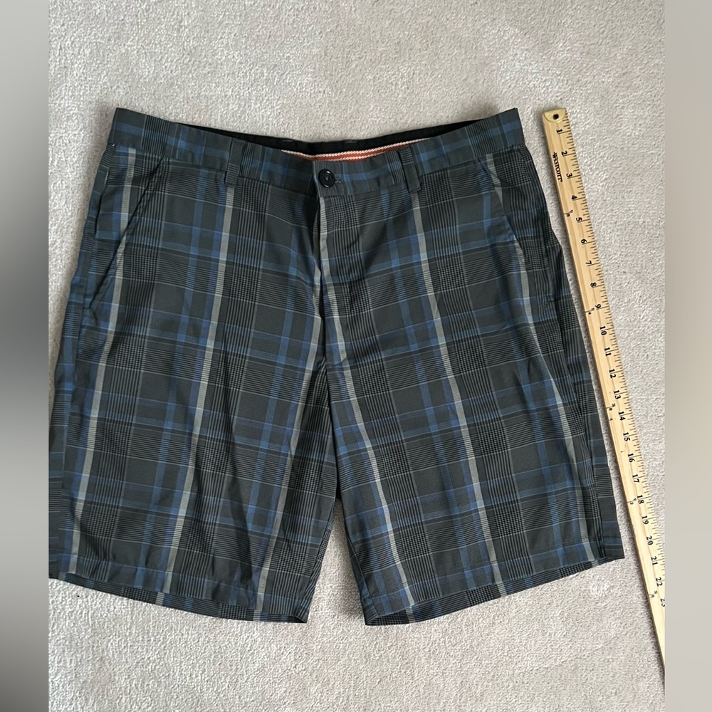 Greg Norman golf shorts